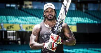 ईपिएल 2020: क्रिश गेल आवद्ध टिमको खेल र खेलाडी सम्धित सम्पूर्ण जानकारीक्रिस गेल इपिएलमा, पोखरा राइनोजबाट खेल्ने