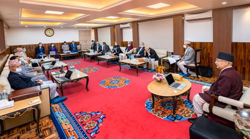 काठमाडौँ — सरकारले सोमबार बिहान १० बजेदेखि एक हप्तासम्म भारत र चीनसँगको सीमा नाकामा आवागमन पूर्णरुपमा बन्द गर्ने निर्णय गरेको छ ।