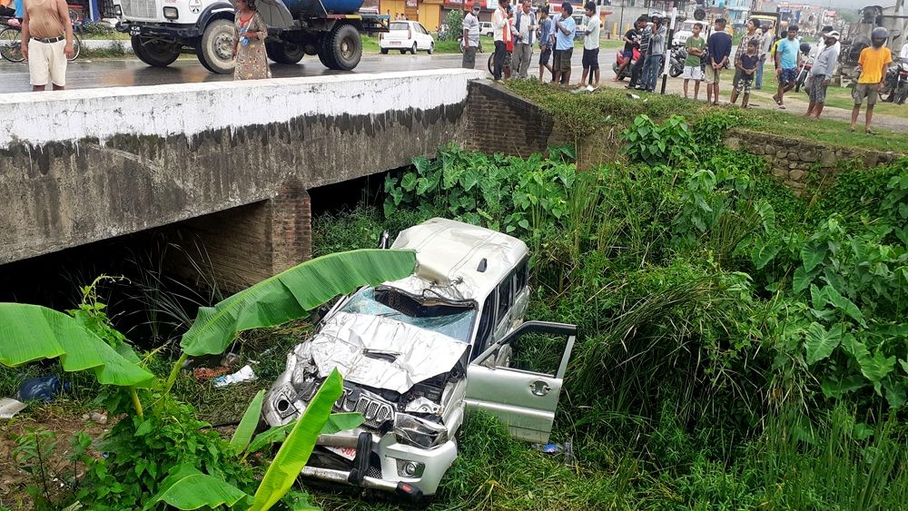 गाउँपालिका अध्यक्ष चढेको सवारी दुर्घटना हुँदा मृत्यु