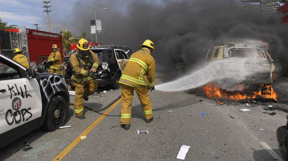 प्रहरी हिरासतमा अफ्रिकी मूलका नागरिकको मृत्युपछि अमेरिकामा १६ राज्यमा कर्फ्यु