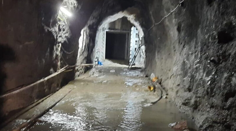 मेलम्चीको ढोका फुट्दा हाराएका दुईजना भेटिएनन्, गाडी निकालियो, घाइतेको अबस्था सामान्य